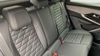 Peugeot 3008 73kWh Allure SUV 5dr Electric Auto (210 ps)