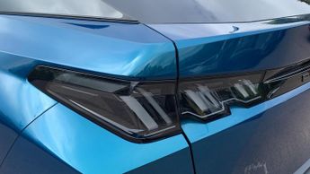 Peugeot 3008 73kWh Allure SUV 5dr Electric Auto (210 ps)