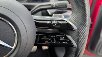 Mercedes-benz A Class 1.3 A180h MHEV AMG Line (Executive) Saloon 4dr Petrol Hybrid 7G-