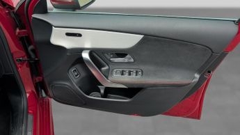 Mercedes-benz A Class 1.3 A180h MHEV AMG Line (Executive) Saloon 4dr Petrol Hybrid 7G-