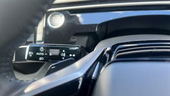 Peugeot 3008 SUV 1.2 Allure SUV 5dr Petrol Hybrid e-DSC6 Euro 6 (s/s) (136 ps)