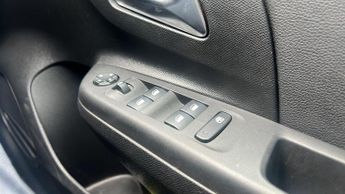 Vauxhall Corsa Electric 50kWh Griffin Hatchback 5dr Electric Auto (7.4Kw Charger) (136 p