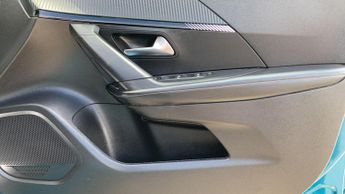 Peugeot 2008 1.2 PureTech Allure SUV 5dr Petrol EAT Euro 6 (s/s) (130 ps)