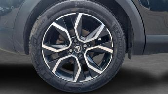 Citroen C4 50kWh Shine Hatchback 5dr Electric Auto (136 ps)