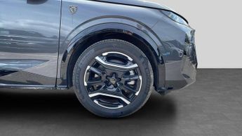 Peugeot 3008 73kWh GT SUV 5dr Electric Auto (210 ps)