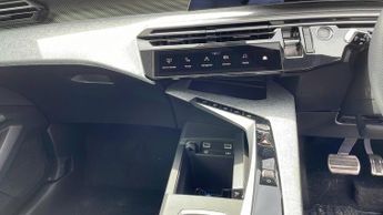 Peugeot 3008 73kWh GT SUV 5dr Electric Auto (210 ps)
