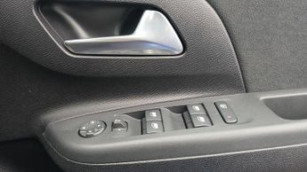 Vauxhall Corsa 1.2 Hybrid Ultimate Hatchback 5dr Petrol Hybrid e-DCT Euro 6 (s/