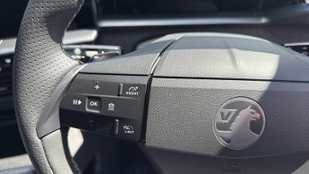Vauxhall Grandland Electric 73kWh GS SUV 5dr Electric Auto (213 ps)
