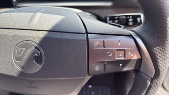 Vauxhall Grandland Electric 73kWh GS SUV 5dr Electric Auto (213 ps)