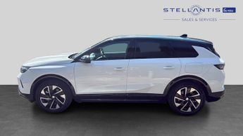 Vauxhall Grandland Electric 73kWh GS SUV 5dr Electric Auto (213 ps)