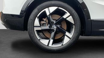 Vauxhall Grandland Electric 73kWh Ultimate SUV 5dr Electric Auto (213 ps)