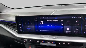Vauxhall Grandland Electric 73kWh Ultimate SUV 5dr Electric Auto (213 ps)