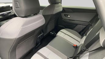 Vauxhall Grandland Electric 73kWh Ultimate SUV 5dr Electric Auto (213 ps)