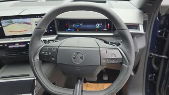 Vauxhall Grandland Electric 73kWh Ultimate SUV 5dr Electric Auto (213 ps)