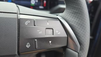 Vauxhall Grandland Electric 73kWh Ultimate SUV 5dr Electric Auto (213 ps)