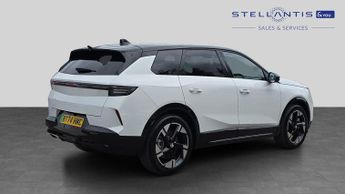 Vauxhall Grandland Electric 73kWh GS SUV 5dr Electric Auto (213 ps)