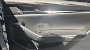 Mazda Mazda3 2.0 e-SKYACTIV-X MHEV Takumi Hatchback 5dr Petrol Auto Euro 6 (s