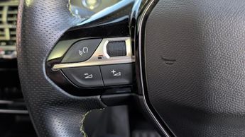 Peugeot 2008 50kWh GT SUV 5dr Electric Auto (136 ps)