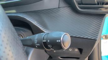 Peugeot 2008 50kWh GT SUV 5dr Electric Auto (136 ps)