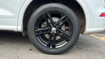 Audi Q5 2.0 TFSI 45 S line SUV 5dr Petrol S Tronic quattro Euro 6 (s/s) 