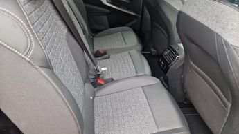 Peugeot 5008 73kWh Allure SUV 5dr Electric Auto (210 ps)