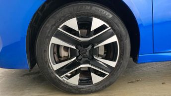 Peugeot 208 1.2 Allure Hatchback 5dr Petrol Hybrid e-DSC6 Euro 6 (s/s) (100 