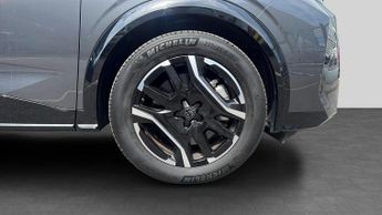 Peugeot 3008 73kWh GT SUV 5dr Electric Auto (210 ps)