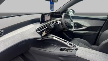 Peugeot 5008 73kWh Allure SUV 5dr Electric Auto (210 ps)