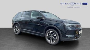 Vauxhall Grandland 1.2 Ultimate SUV 5dr Petrol Hybrid e-DCT Euro 6 (s/s) (136 ps)
