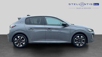 Peugeot 208 50kWh Allure Hatchback 5dr Electric Auto (7.4kW Charger) (136 ps