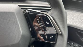 Peugeot 5008 1.2 Allure SUV 5dr Petrol Hybrid e-DSC6 Euro 6 (s/s) (136 ps)