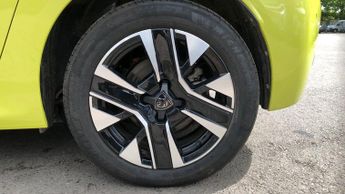Peugeot 208 50kWh E-Style Auto 5dr (7.4kW Charger)