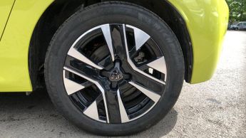 Peugeot 208 50kWh E-Style Auto 5dr (7.4kW Charger)