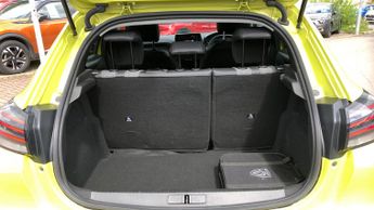 Peugeot 208 50kWh E-Style Auto 5dr (7.4kW Charger)