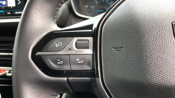 Peugeot 208 50kWh E-Style Auto 5dr (7.4kW Charger)