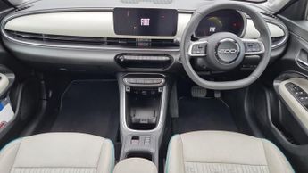 Fiat 600E 54kWh La Prima SUV 5dr Electric Auto (156 ps)