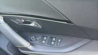 Peugeot 2008 50kWh GT SUV 5dr Electric Auto (7kW Charger) (136 ps)