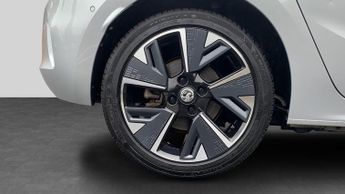 Vauxhall Corsa Electric 50kWh Elite Premium Hatchback 5dr Electric Auto (136 ps)