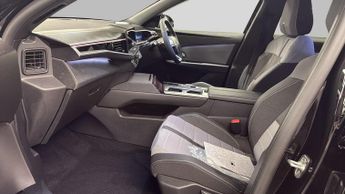 Vauxhall Grandland 1.2 Ultimate SUV 5dr Petrol Hybrid e-DCT Euro 6 (s/s) (136 ps)