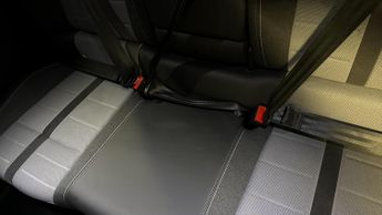 Vauxhall Grandland Electric 73kWh Ultimate SUV 5dr Electric Auto (213 ps)