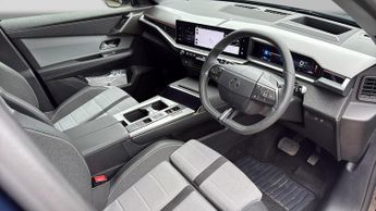 Vauxhall Grandland Electric 73kWh Ultimate SUV 5dr Electric Auto (213 ps)