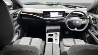 Vauxhall Grandland Electric 73kWh Ultimate SUV 5dr Electric Auto (213 ps)