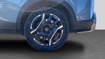 Peugeot 5008 73kWh Allure SUV 5dr Electric Auto (210 ps)