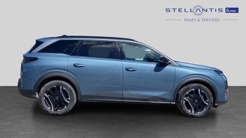 Peugeot 5008 73kWh Allure SUV 5dr Electric Auto (210 ps)