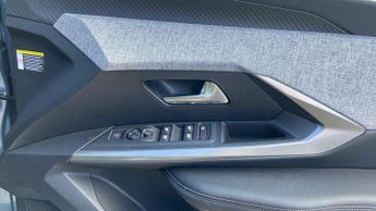 Peugeot 5008 73kWh Allure SUV 5dr Electric Auto (210 ps)