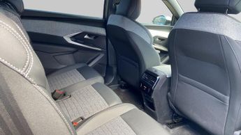 Peugeot 5008 73kWh Allure SUV 5dr Electric Auto (210 ps)