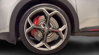 Alfa Romeo Junior 54kWh Elettrica Veloce SUV 5dr Electric Auto (280 ps)