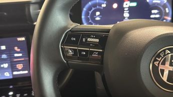 Alfa Romeo Junior 54kWh Elettrica Veloce SUV 5dr Electric Auto (280 ps)