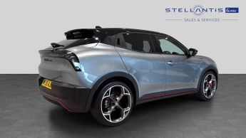 Alfa Romeo Junior 54kWh Elettrica Veloce SUV 5dr Electric Auto (280 ps)