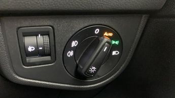 Volkswagen Taigo 1.0 TSI Life SUV 5dr Petrol DSG Euro 6 (s/s) (110 ps)